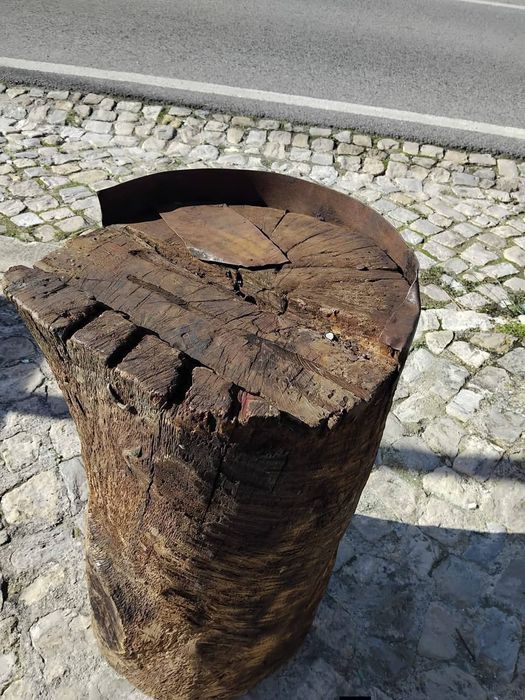 Cepo com viga de ferro (bigorna artesanal)