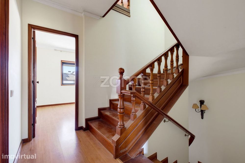 Moradia T4 / T5 com Garagem | Quinta das Rosas, Vilar do Paraíso