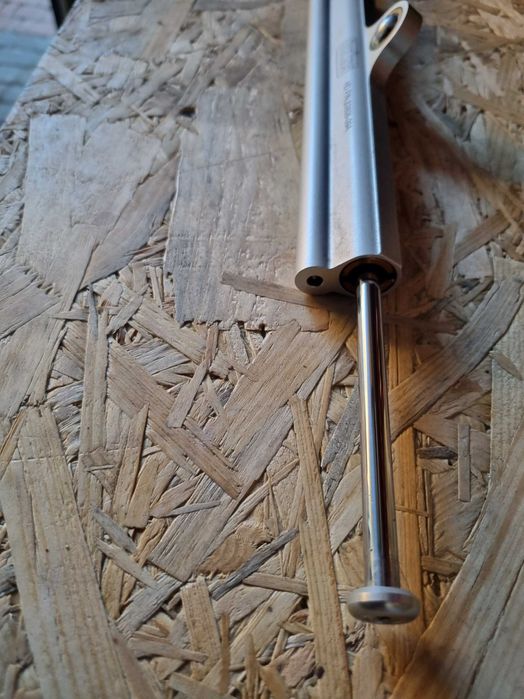 siłownik kierownicy harley trajka