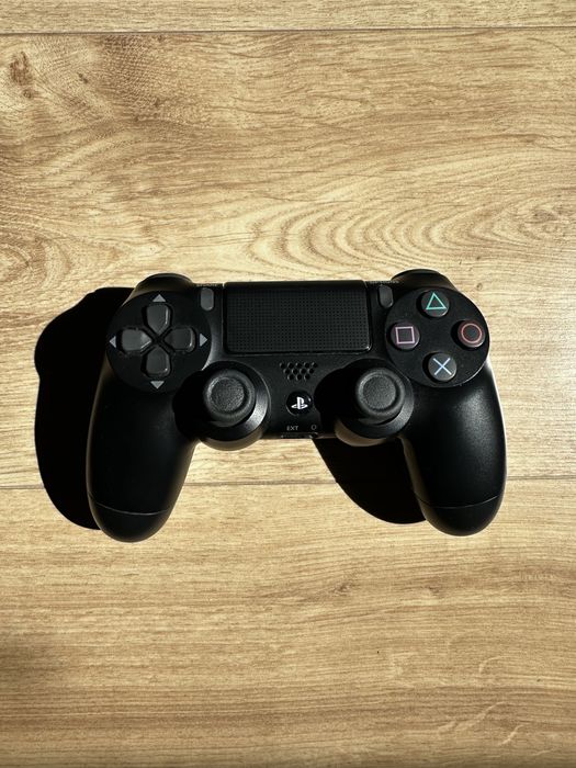 Джойстик Sony DualShock 4 v2 (CUH-ZCT2E) для PlayStation 4