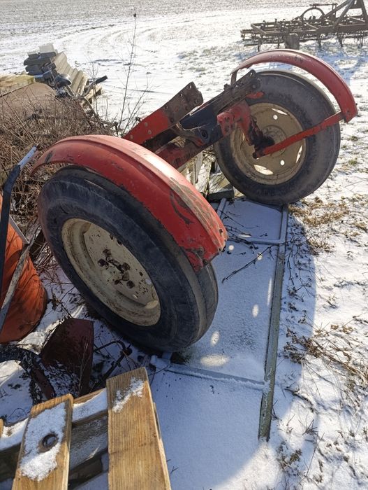 Przednia oś koła MTZ Belarus  80