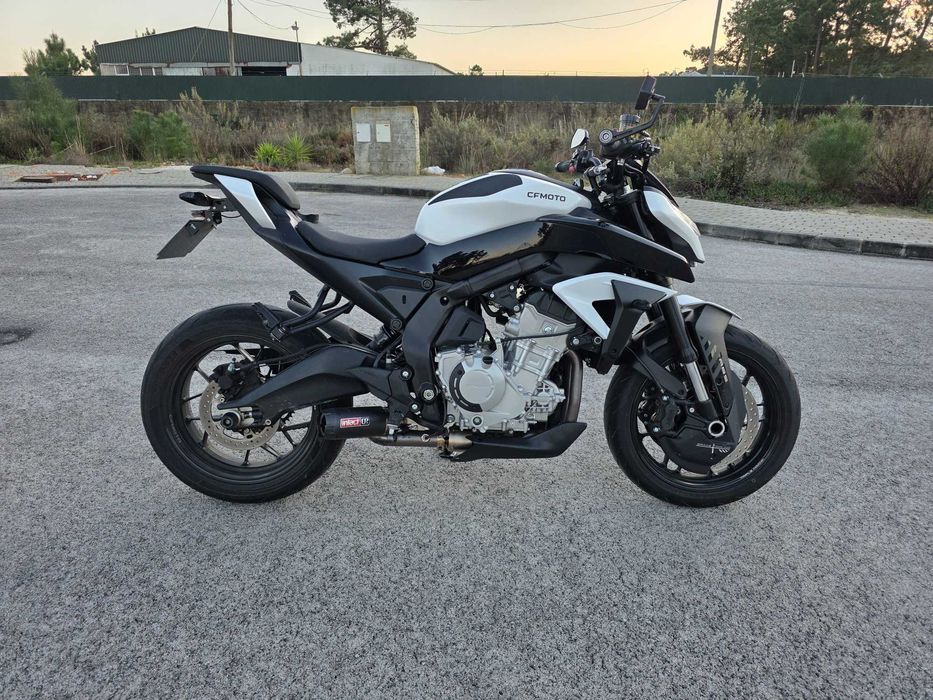 CF MOTO 675 NK - 1863KM