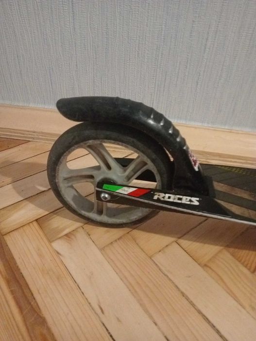 Самокат дитячій б-у