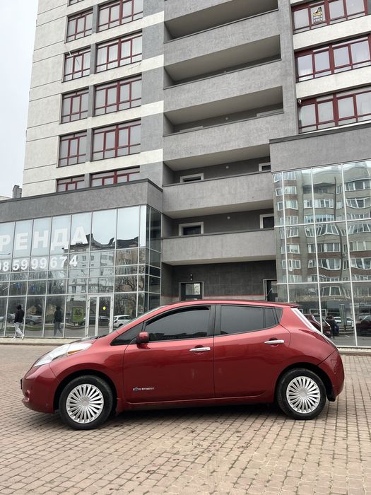 Продам Nisan leaf !