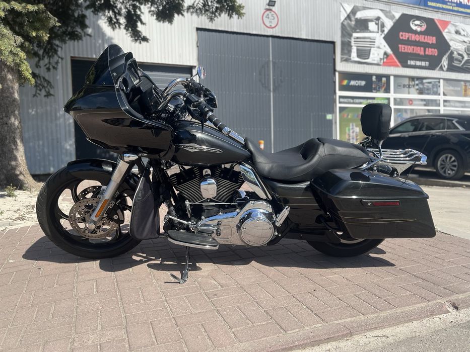 Продаж  Harley Davidson  Road Glide