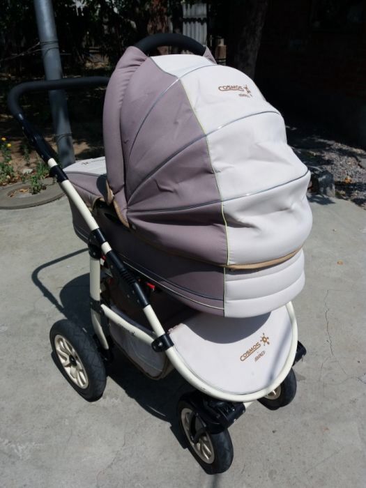 Продам  коляску  ( Cosmos  Adamex)