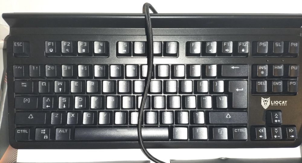 Klawiatura mechaniczna RGB outemu RED