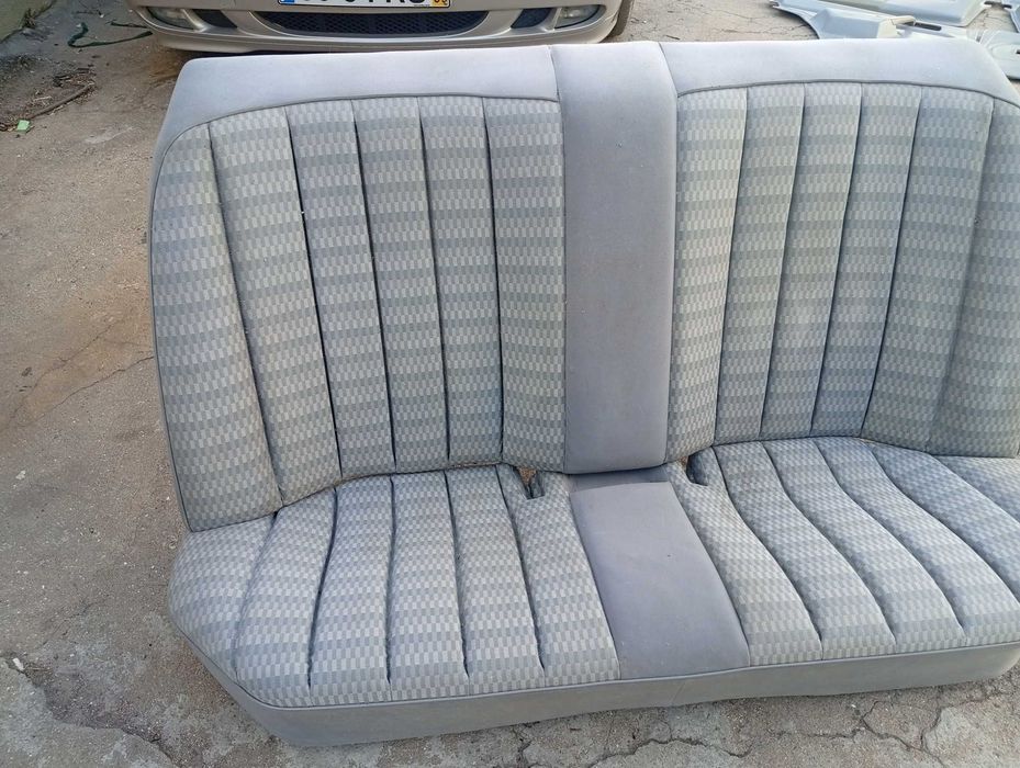 Mercedes 190 W201 - Conjunto bancos e quartelas