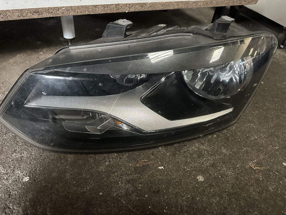 Farol VW Polo