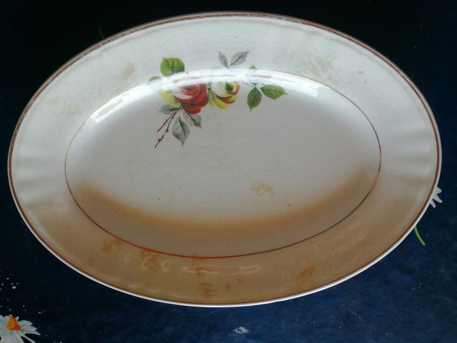 Antique Dinnerware Set432328674745395203