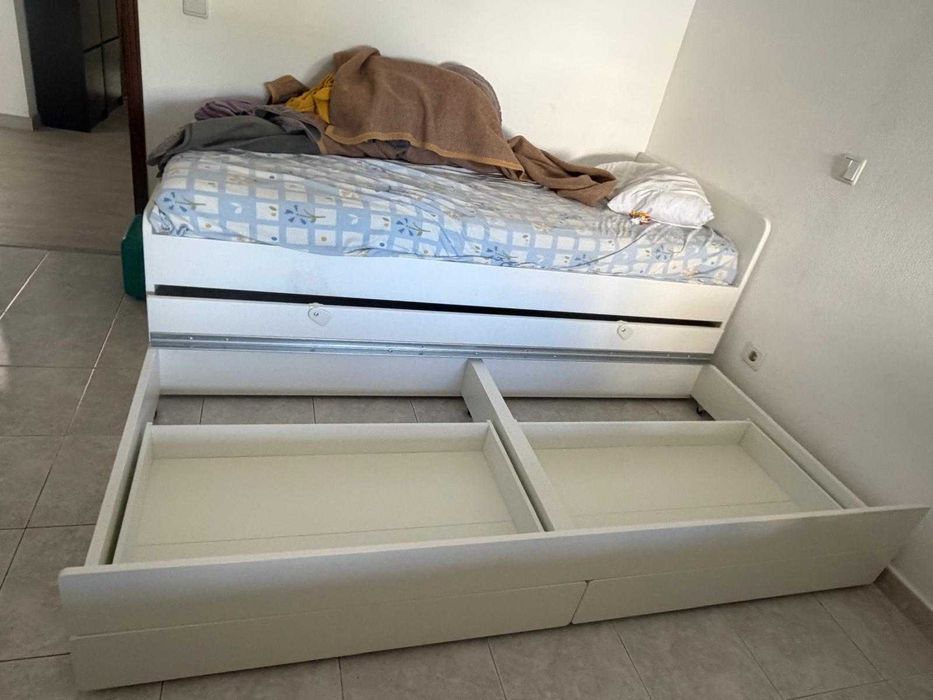 Estrutura de cama SLÄKT IKEA c/ cama-gavetão + arrumação, branco, 90x200 cm - com 1 mês