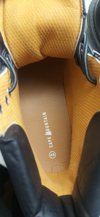 Продам новые ботинки