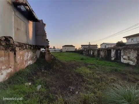 Terreno na Vila de Cucujães, Oliveira de Azeméis — Vila de Cucujães, Aveiro