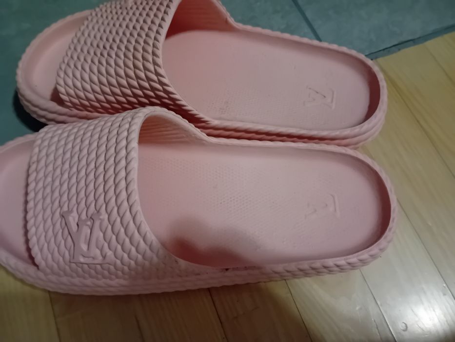 Klapki damskie nowe Louis Vuitton