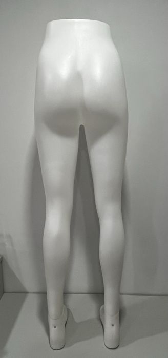 Manequim de pernas completo (até aos pés) – exposição roupa