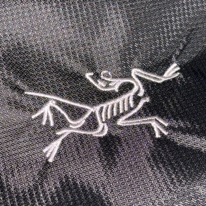 •	Сумка Arc’teryx чорна | компактна, стильна