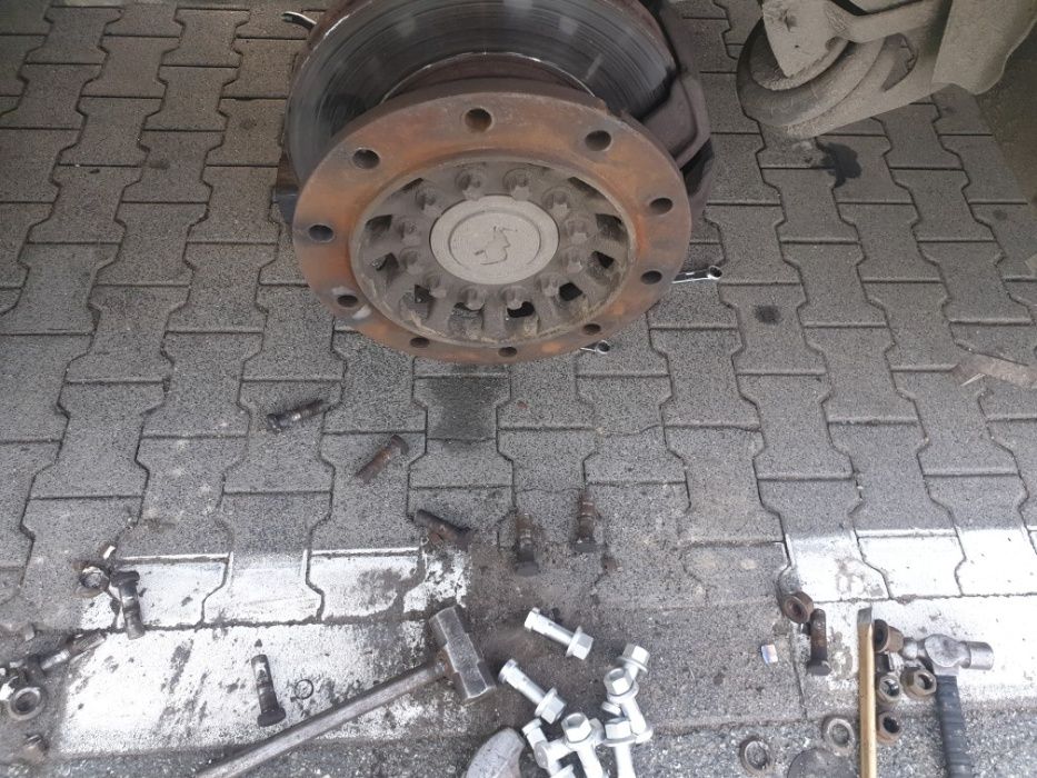 Mechanik samochodowy, warsztat samochodowy, MECHANIK POZNAŃ Laweta