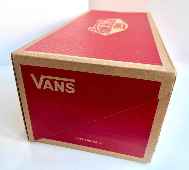 Caixa de sapatilhas Vans425233851257999364