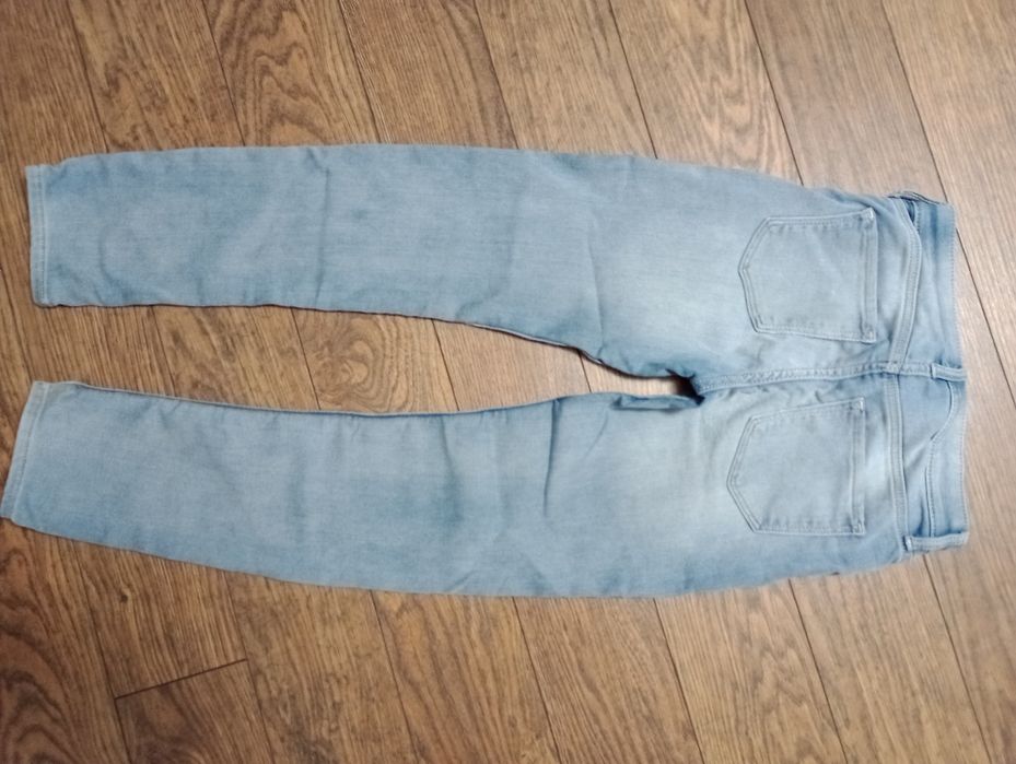Jeansy hm rozm. 134