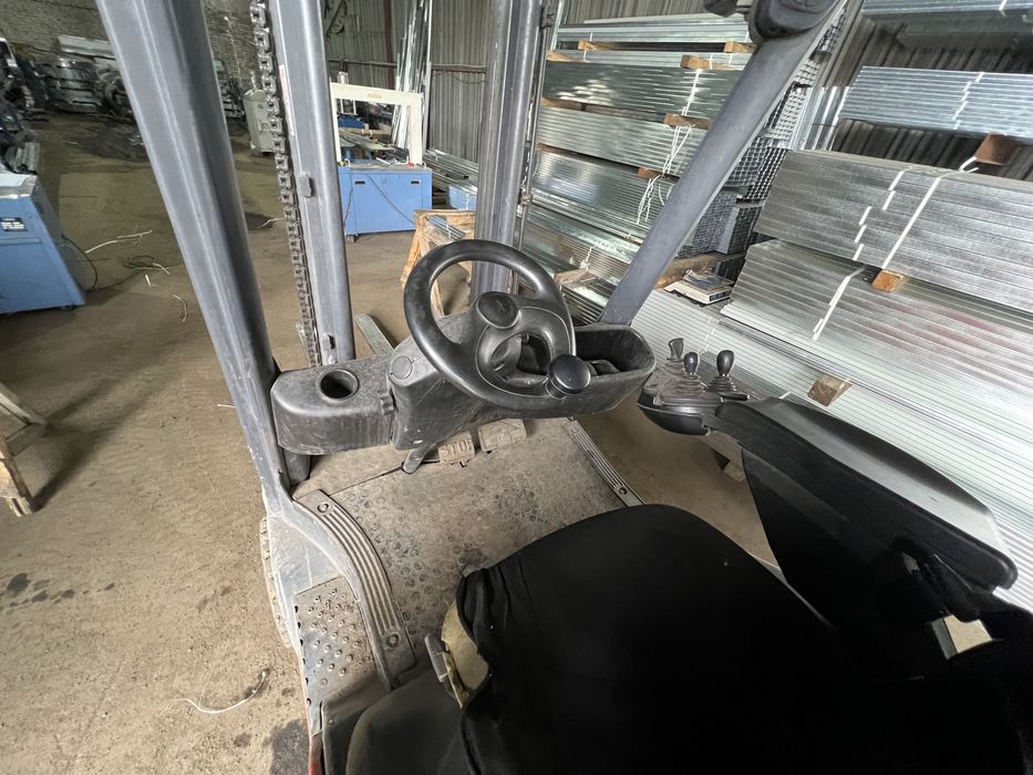 Linde h16 кара погрущик навантажувач