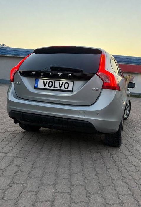 Продам Volvo V60 2012р