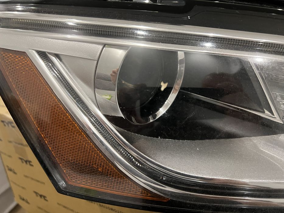 Lampa prawa Audi Q5 USA 2014