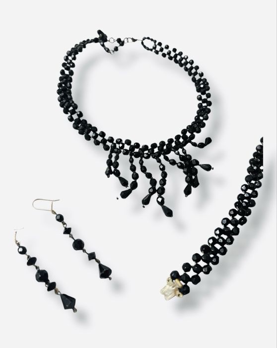 Komplet biżuterii kolczyki naszyjnik bransoletka