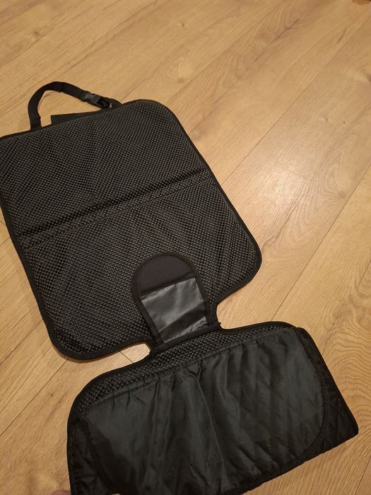 Tuloko mata ochronna podkładka pod fotelik do samochodu stan idealny