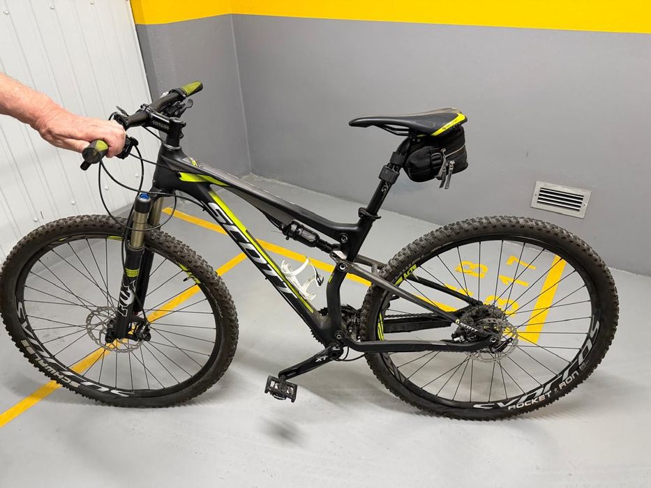 Vendo Scott Spark de carbono