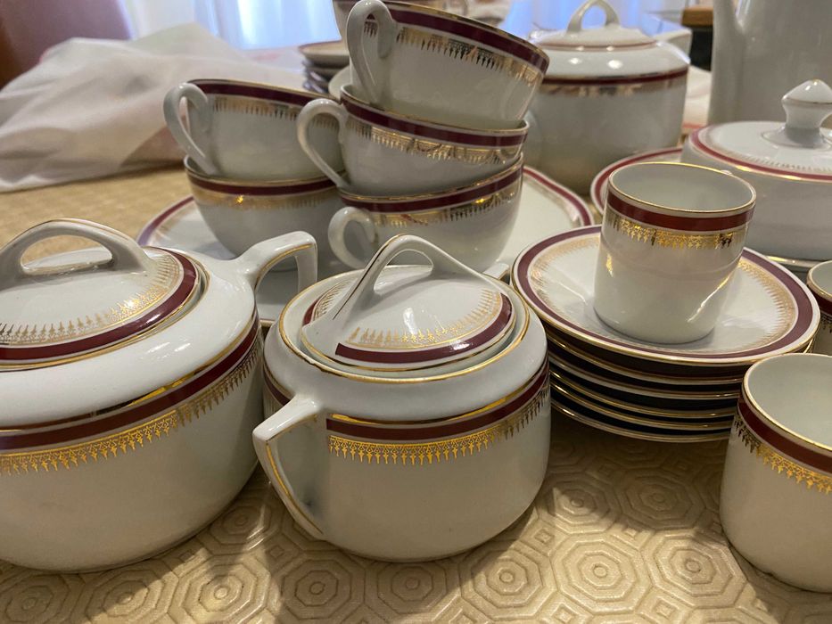 Serviço de chá e café em porcelana