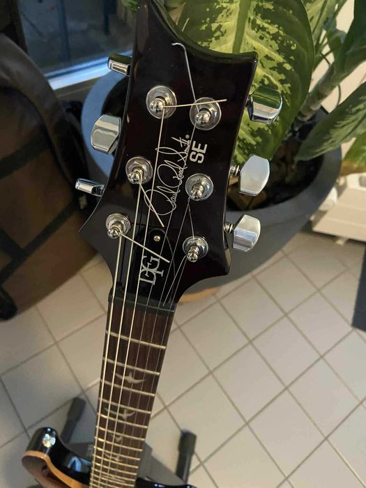 Guitarra elétrica PRS SE DGT
