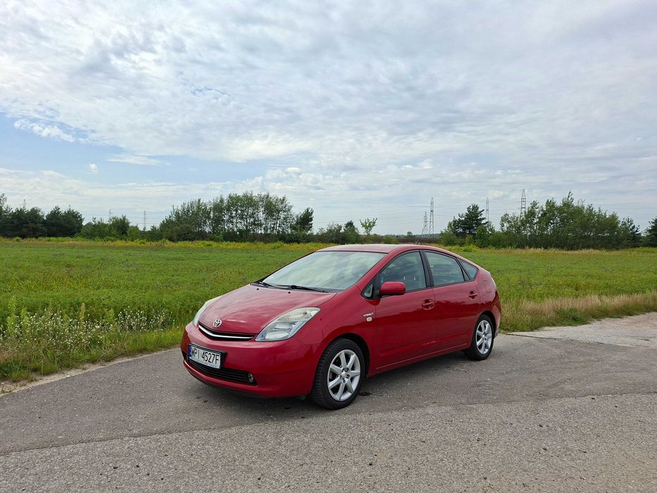 Toyota Prius. Hybryda + LPG KME 6L lpg / 100 km