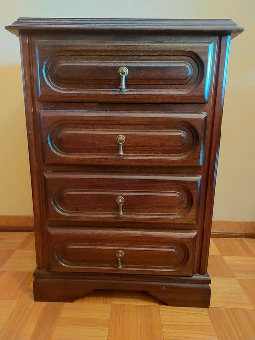 Mobiliário Quarto Duplo (Cama Individual + Mesinha Cabeceira + Cómoda)