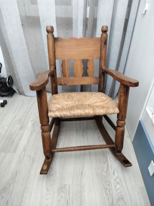Cadeira baloiço madeira