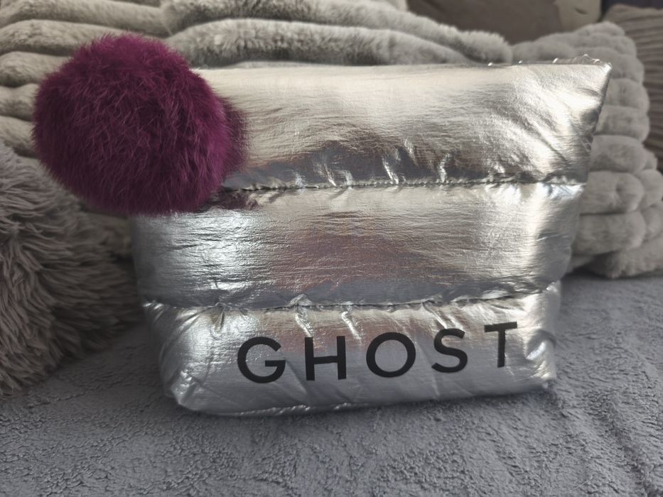 Kosmetyczka duża Ghost