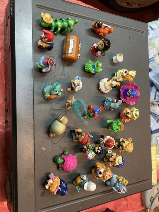 Игрушки киндер сюрприз