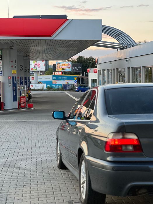 Е39 3.0 дизель 142 кіловати 2001 рік автомат