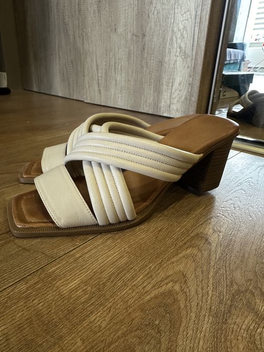 Шкіряні сабо босоніжки