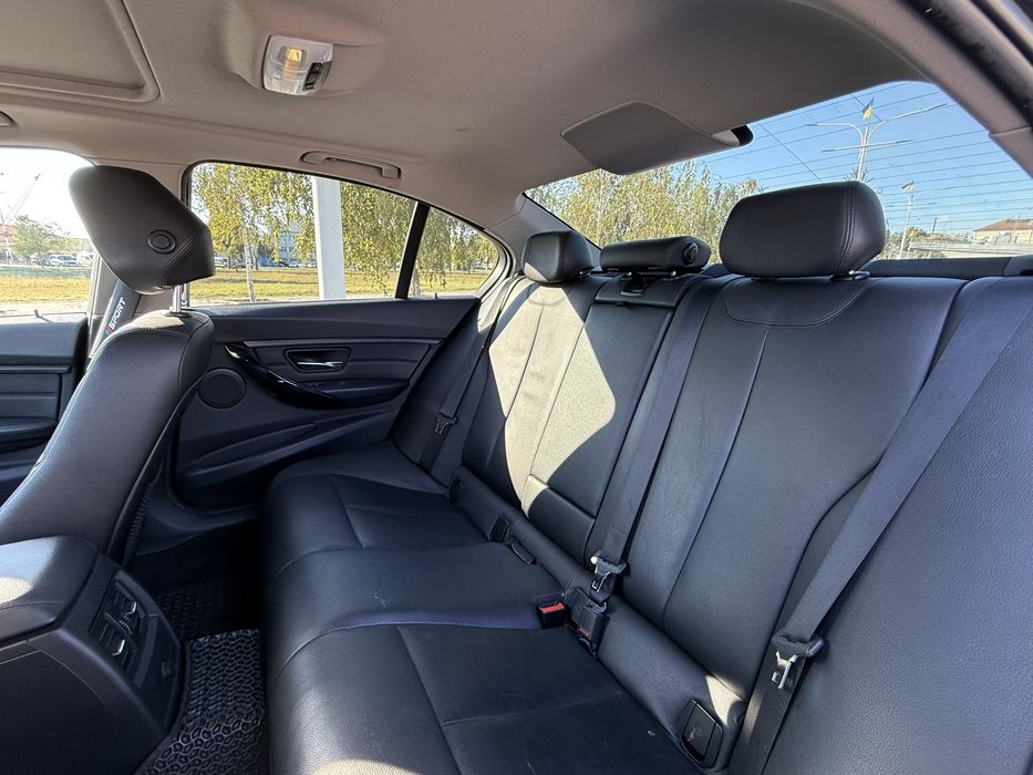 Продам BMW 3 Series 2012