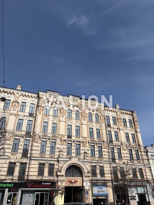 Продаж 2 кімнатної квартири, Богдана Хмельницького 10а, центр