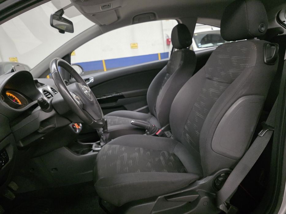 Opel Corsa Diesel 5 Lugares | 149 mil kms | 2013