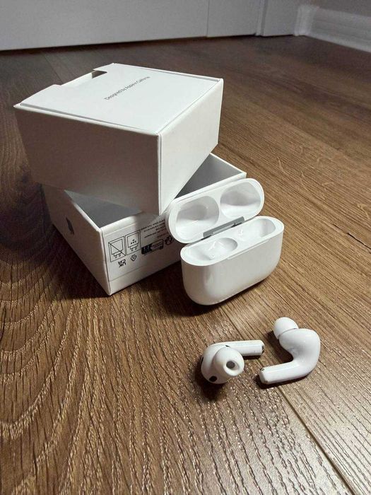 Навушники Apple AirPods Pro 3