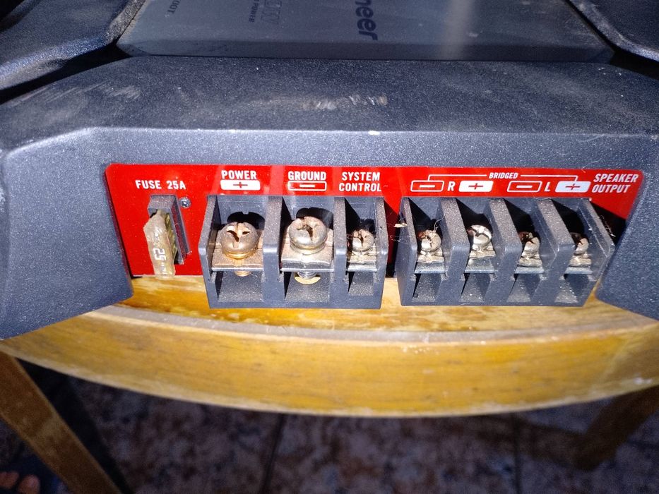 Amplificador auto Pioneer