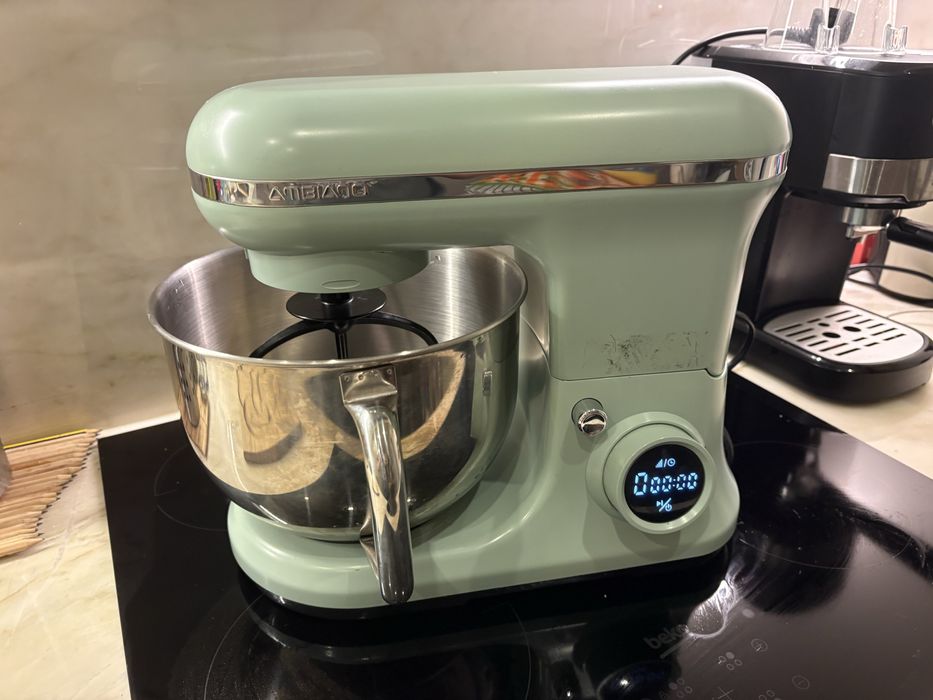 Batedeira nova verde