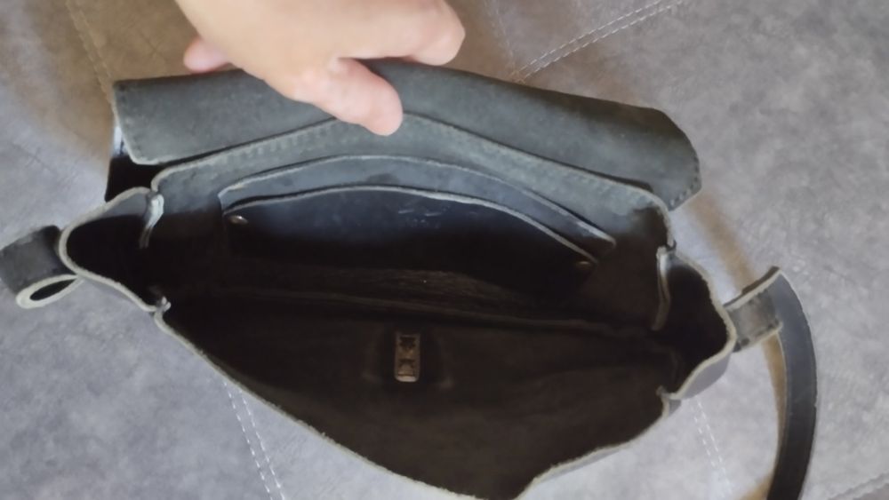 Продам сумку жіночу кожану