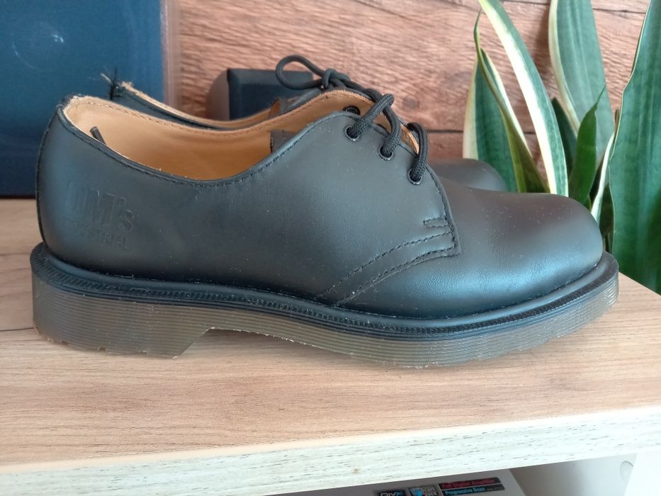 Dr. Martens Industrial niskie glany rozmiar 39