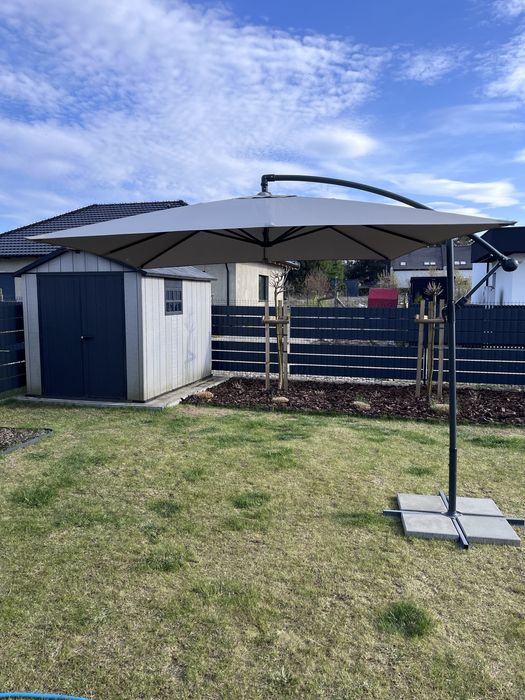 Parasol ogrodowy wiszący  250x250 z pokrowcem i obciążnikami