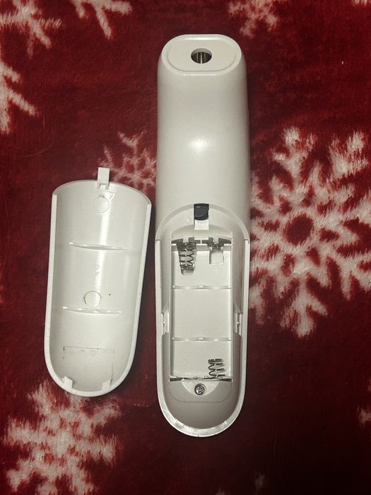 Termometr bezdotykowy AD802 – szybki i dokładny