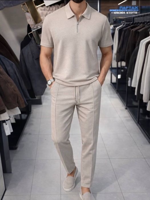 Чоловічий костюм поло