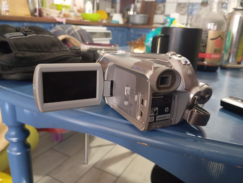 Продам видеокамеру.